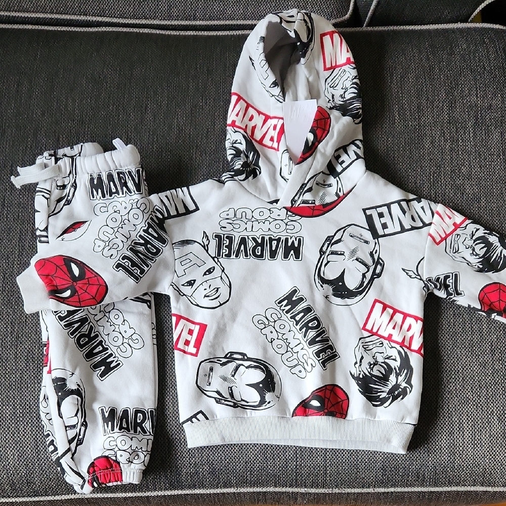Marvel Kids Hoodie and Jogger Set - White and Black